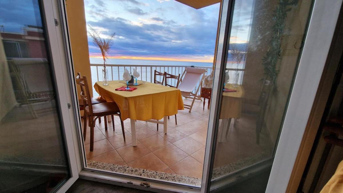 Apartamento Arena Y Mar Tavernes de la Valldigna Exterior foto