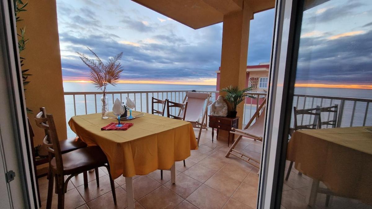 Apartamento Arena Y Mar Tavernes de la Valldigna Exterior foto