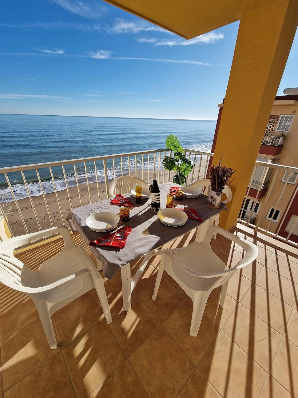 Apartamento Arena Y Mar Tavernes de la Valldigna Exterior foto
